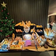 The District Grill Room and Bar สุขุมวิท ซ.57