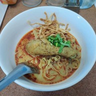 เมนูของร้าน ป้าพรลำพูน พลัส ข้าวซอย อ่อนนุช17