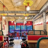 ชวนกินหมูกระทะ บรรทัดทอง