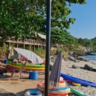 หาดถ้ำพัง