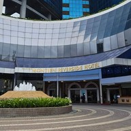 Montien Riverside โรงแรมมณเฑียรริเวอร์ไซด์