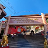 ศาลเจ้าพ่อเขาใหญ่