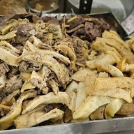 ก๋วยเตี๋ยวเนื้อจิตร์กมล  วงเวียนใหญ่