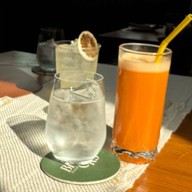 Brooks Brunch & Bar  เลียบคลองประปาแจ้งวัฒนะฝั่งเมืองทอง