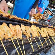 โหงวเฮ้ง สะเต๊ะ ท่าดินแดง