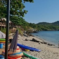 หาดถ้ำพัง