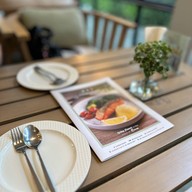 Cold Spring Café Chokchai 4 soi 72