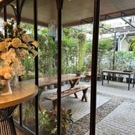 Cold Spring Café Chokchai 4 soi 72