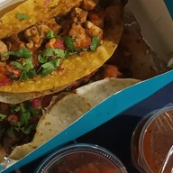 La Monita Mexican Urbancantina ดิเอ็มควอเทียร์