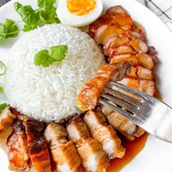 ซูซานหมูกรอบ Susan Crispy Pork ป่าตอง ภูเก็ต