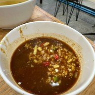 เมนูของร้าน ข้าวมันไก่ เจ๊อ้วน เสนานิคม