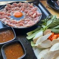 ลุงณัฐ เตี๋ยวเนื้อตุ๋น หมูตุ๋น ข้าวหมูแดง หมูกรอบ ข้าวขาหมู สูตรนครปฐม ลุงณัฐ เตี๋ยวเนื้อตุ๋น หมูตุ๋น ข้าวหมูแดง หมูกรอบ ข้าวขาหมู สูตรนครปฐม