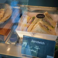 เมนูของร้าน The BARANEE CLUB