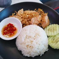 เมนูของร้าน ราดหน้าฟาไฉ ปตท.วิภาวดี30