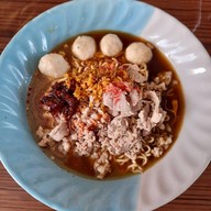 เมนูของร้าน ก๋วยเตี๋ยวเตาถ่าน บ้านอีต่อง
