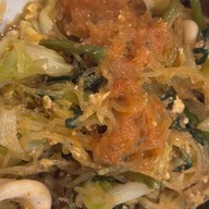 บ.เบนซ์ ราดหน้ายอดผัก สุกี้ - สี่พระยา 🍜🌾 บางรัก