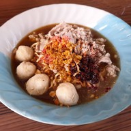 เมนูของร้าน ก๋วยเตี๋ยวเตาถ่าน บ้านอีต่อง