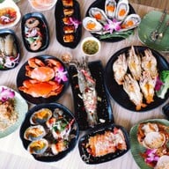 คุณนายทะเลดองใหม่ ในซอยจุฬา18! บรรทัดทอง