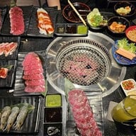 IN THE MIDDLE By Kaizen แยกสะพานควาย-อารีย์