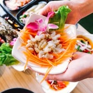 คุณนายทะเลดองใหม่ ในซอยจุฬา18! บรรทัดทอง