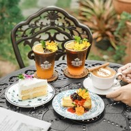 Bunga Angelic Garden Cafe & Stay