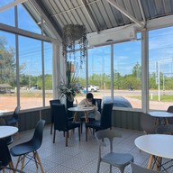 เล เกลือ คา เฟ่