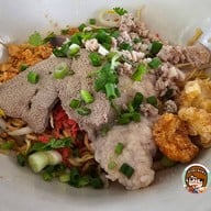 ก๋วยเตี๋ยวยายฮวย