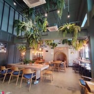 บรรยากาศ Khotcher's Cafe  .