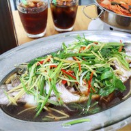 สิมิลันโภชนา – ซีฟู้ด ยำ อาหารจานเดียว กับข้าว ชัยพฤกษ์ นนทบุรี