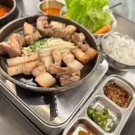 Hasul จามจุรีสแควร์