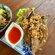 เมนูของร้าน ครัวทิดต้อย แพริมน้ำ หน้าที่ว่าการอำเภอเสนา