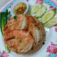 ยำแหนมข้าวทอด พงษ์เพชร