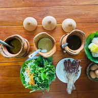 บุญมีขนมจีน