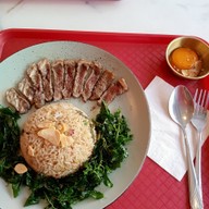 เมนูของร้าน เดอะกะเพรา (the kaprao) -