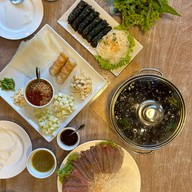 ลองดู เซนต์จอห์น ลาดพร้าว