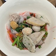 โชคชัย ลูกชิ้นปลา ( แซว กองบิน ) รามอินทรา