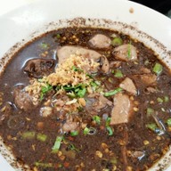 เมนูของร้าน ก๋วยเตี๋ยวเรือ ป.ประทีป (นาย. ก กะ นาง. ม) ปตท. บรมราชชนนี 97 (ขาออก)