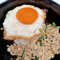 เมนูของร้าน Moomgapao ปตท.บรมราชชนนี