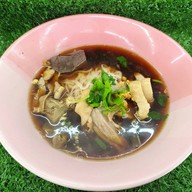 ก๋วยเตี๋ยวเป็ด109byฑูรโภชนา ตลาดมารวยไนท์มาร์เก็ตโซนห้องแอร์