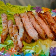 เมนูของร้าน ครัวหัวร้อน=2 ตลาดเลียบทางรถไฟบางปะอิน