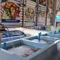 บรรยากาศ ครัวไข่มุก สะพานปลา ชะอำ