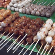 ปิ้ง&ย่าง หลานหลวง