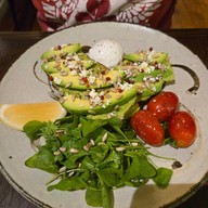 Tiny Cup Café ทองหล่อ