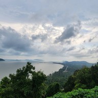 บรรยากาศ กาแฟถ้ำสิงห์ ณ จุดชมวิวเขามัทรี : Thamsing Cafe' เขามัทรี