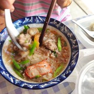 เมนูของร้าน ก๋วยเตี๋ยวไทย นุชสุโขทัย 4