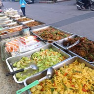 ข้าวแกงคุณทิพ