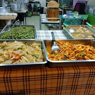 ข้าวแกงคุณทิพ