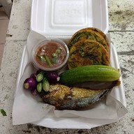 ข้าวแกงคุณทิพ