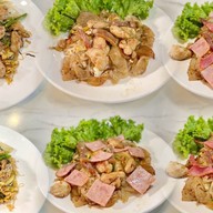 ใบ กะ🍃เพรา ข้าง cj ท่าเสา