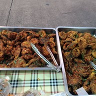 ข้าวแกงคุณทิพ